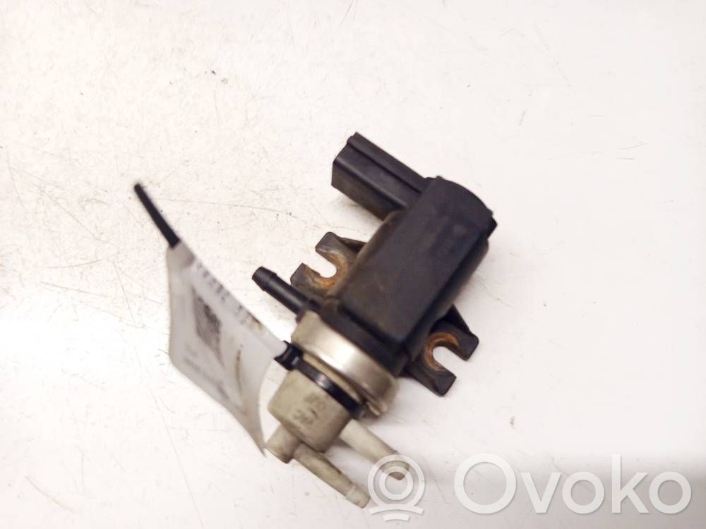 Audi A4 S4 B6 8E 8H Zawór podciśnienia / Elektrozawór turbiny 