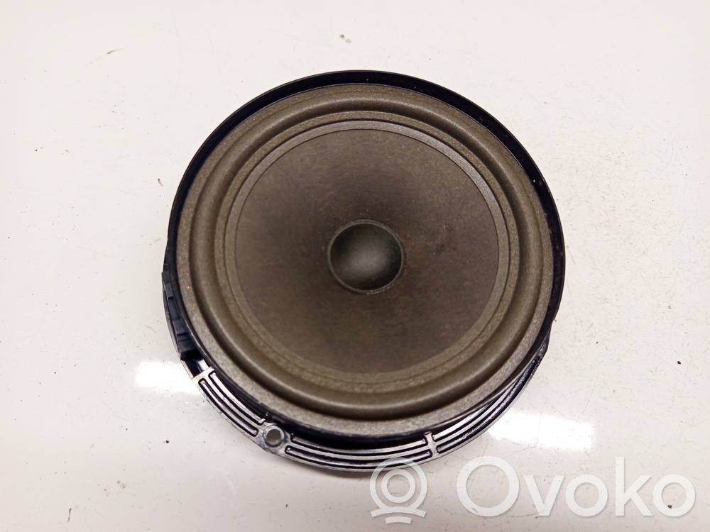 Volkswagen Tiguan Etuoven kaiutin 