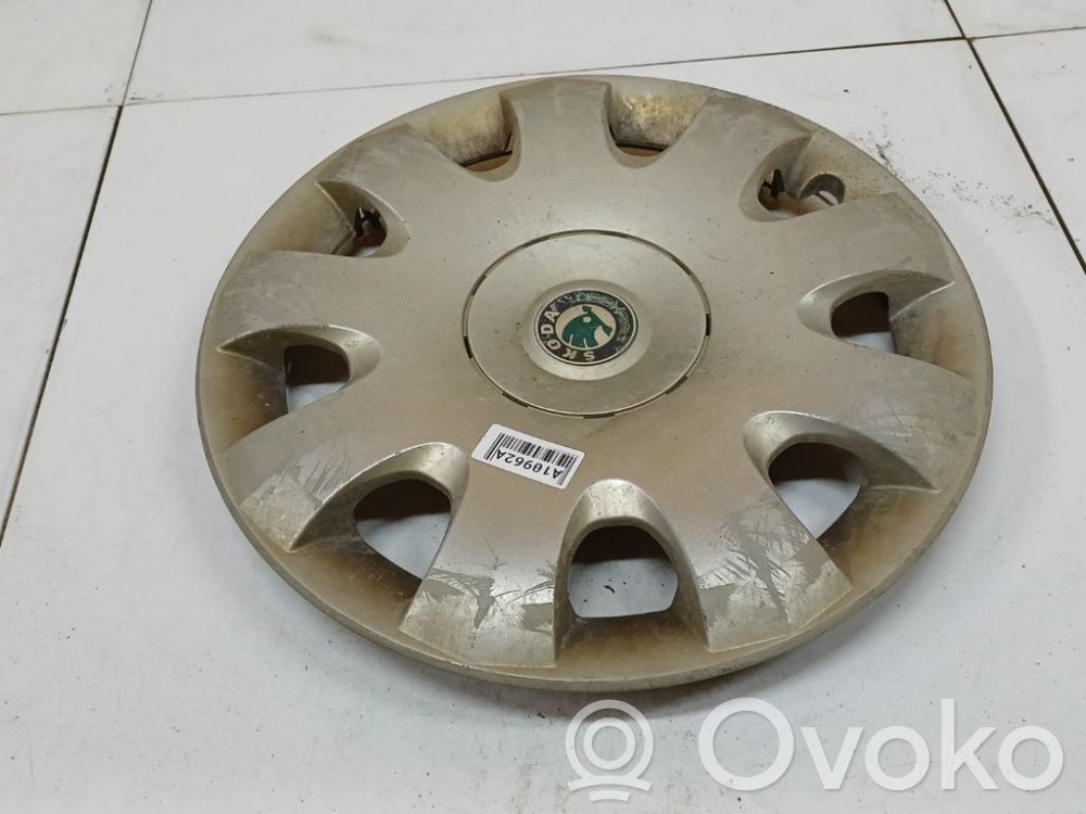 Skoda Octavia Mk2 (1Z) Kołpaki nieoryginalne R15 