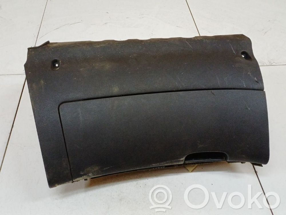 Skoda Octavia Mk2 (1Z) Boite à gants