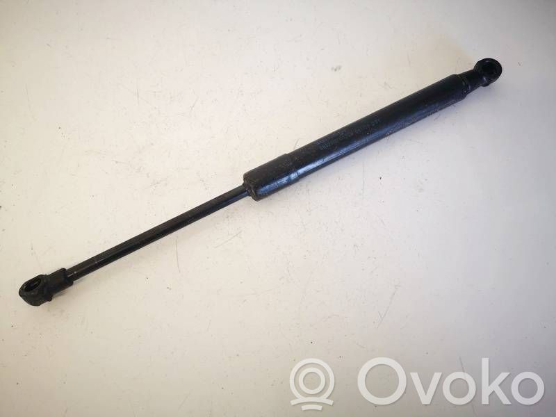 BMW 5 E60 E61 Siłownik maski przedniej 