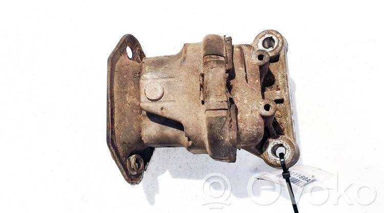 Chrysler 300 - 300C Engine mount bracket 