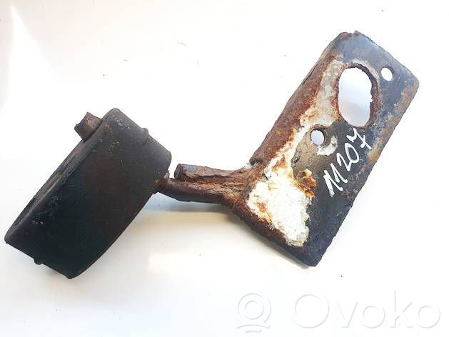 Ford Kuga I Staffa/supporto di montaggio della marmitta 