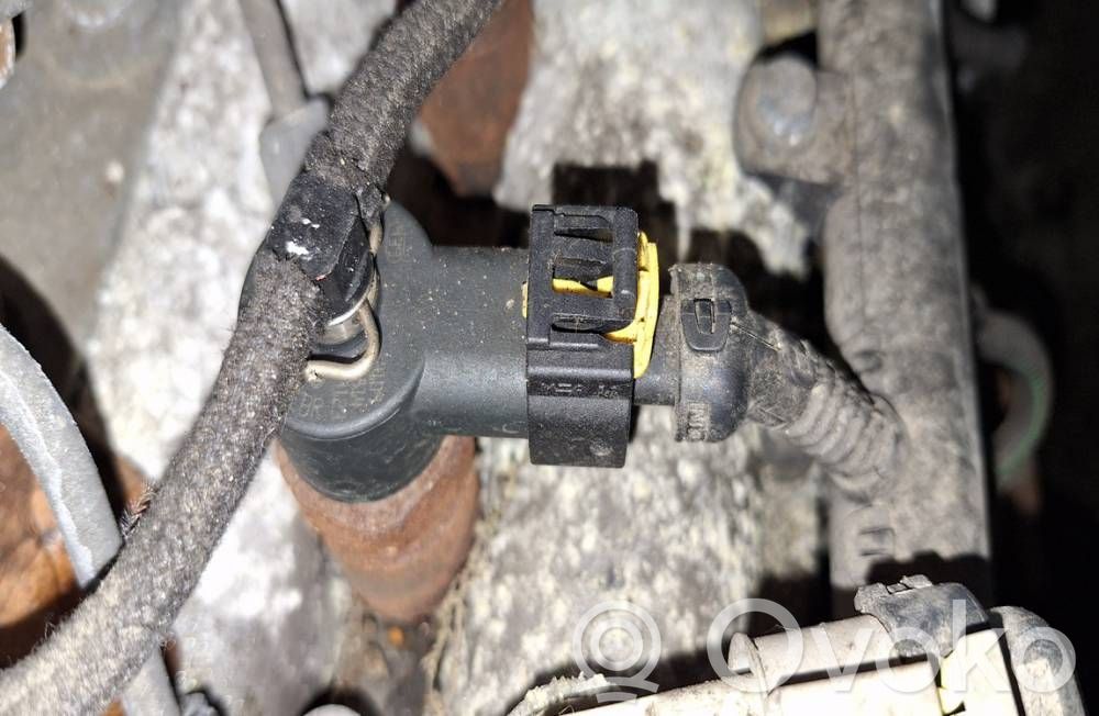 Inyector de combustible   0445110183,0445110183