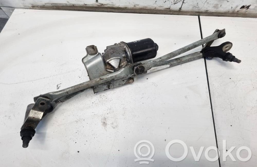 Front wiper linkage and motor
