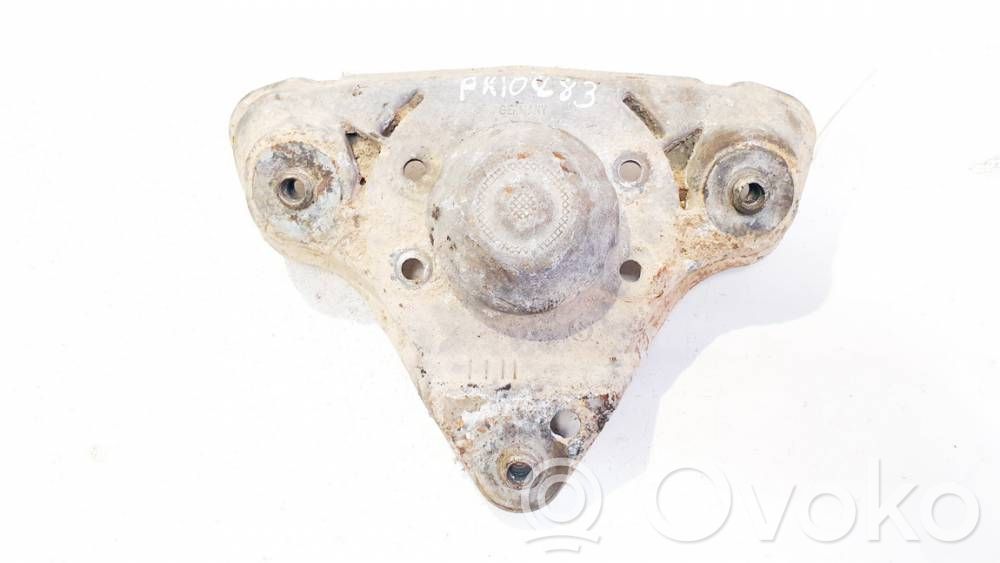 Audi A4 S4 B5 8D Supporto di montaggio della molla elicoidale