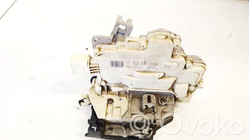 Volkswagen PASSAT B6 Serratura portiera anteriore 