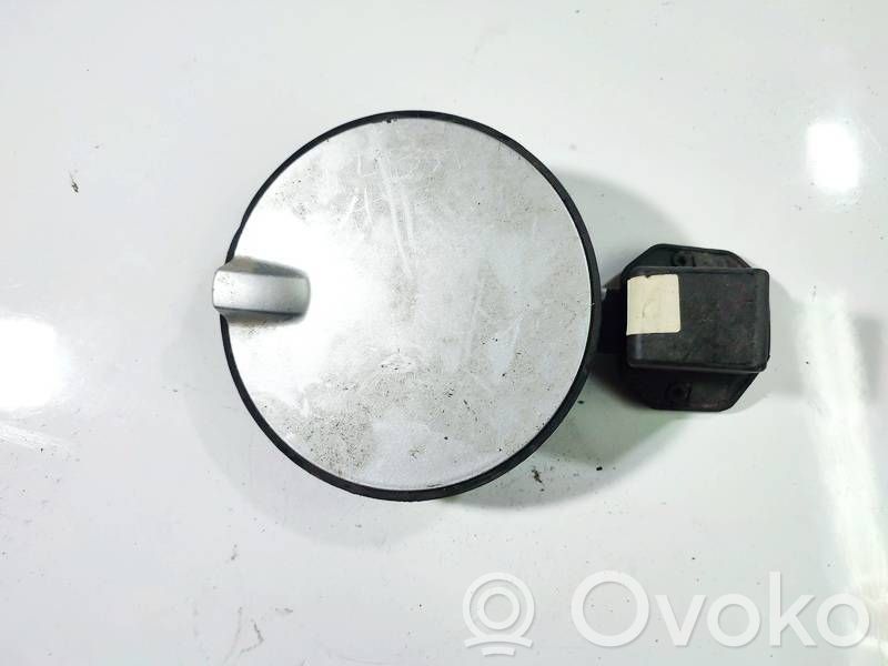 Opel Zafira B Sportello del serbatoio del carburante