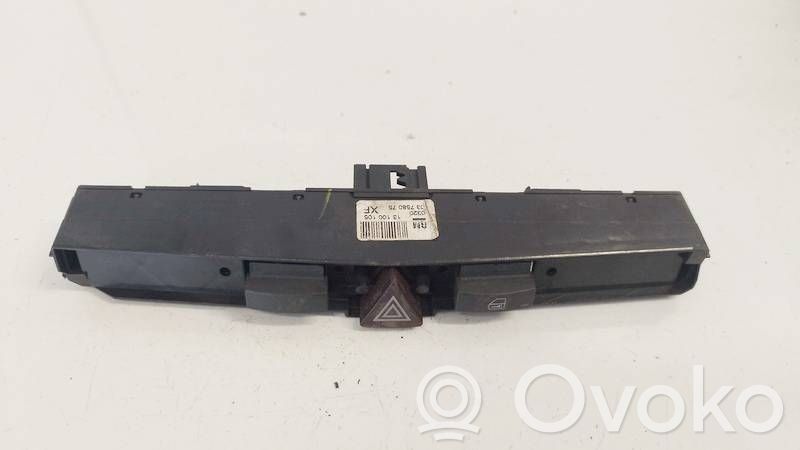 Opel Astra H Comutator lumini pericol 