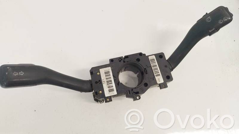 Volkswagen Golf IV Leva/interruttore dell’indicatore di direzione e tergicristallo 