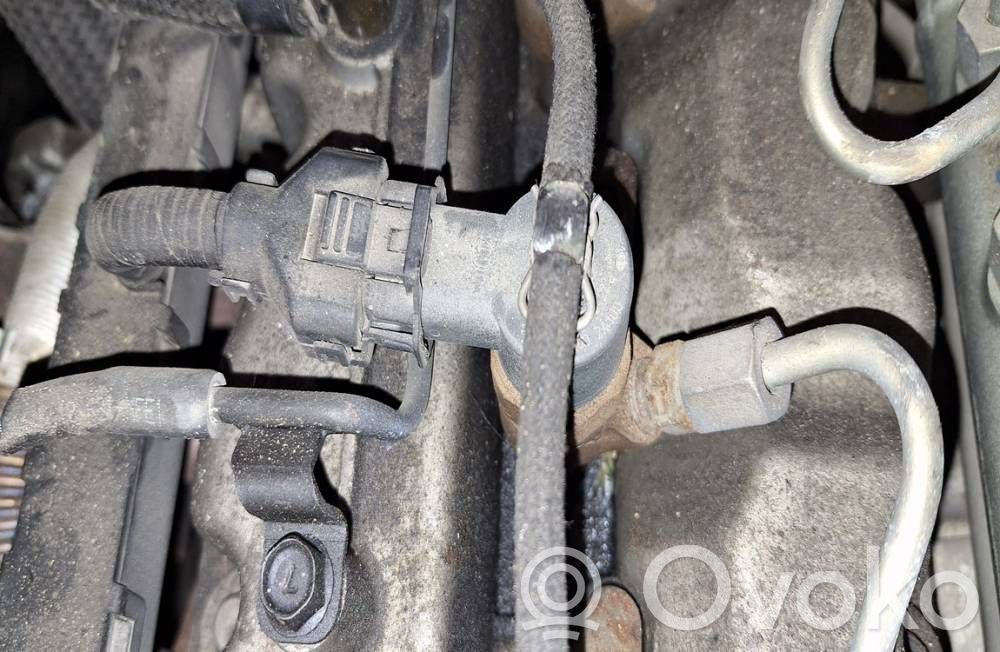 KIA Cerato Polttoainesuutin 