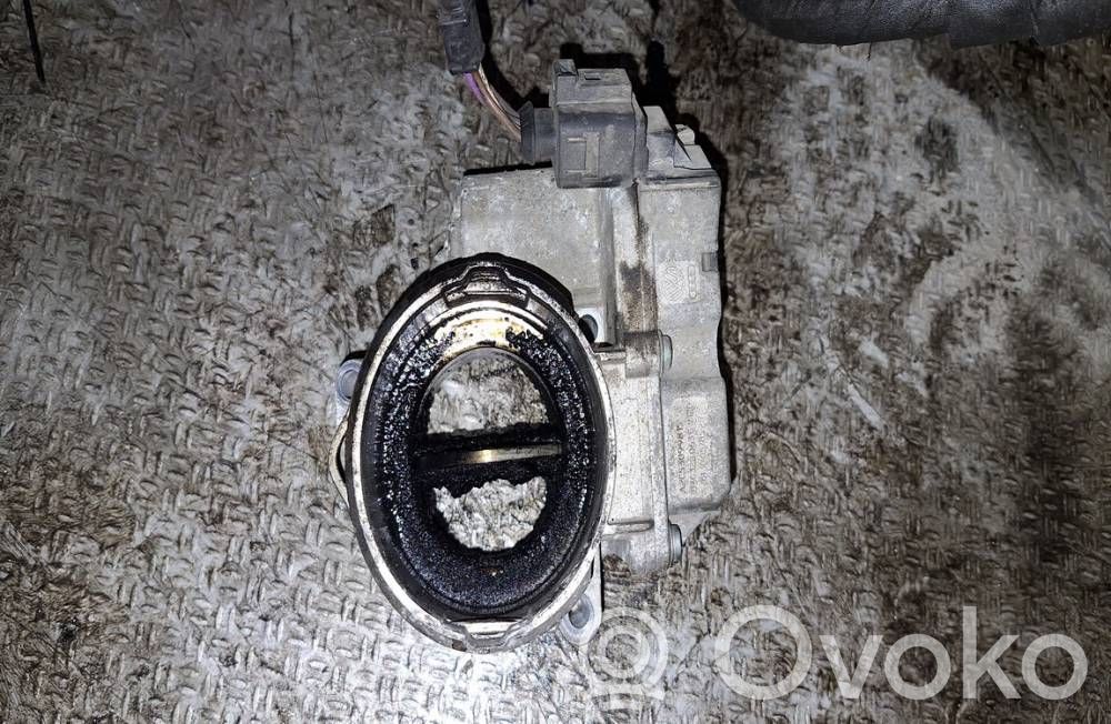 Volkswagen PASSAT B6 Valvola a farfalla