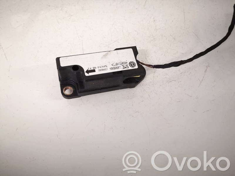 Volkswagen PASSAT B5 Czujnik uderzenia Airbag