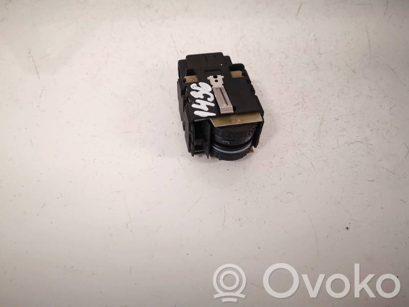 Volkswagen Golf IV Interruttore di regolazione livello altezza dei fari
