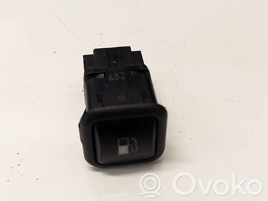 Volkswagen Golf IV Comutator deschidere clapetă rezervor 