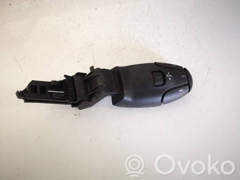 Peugeot 207 Interruptor de control multifunción 