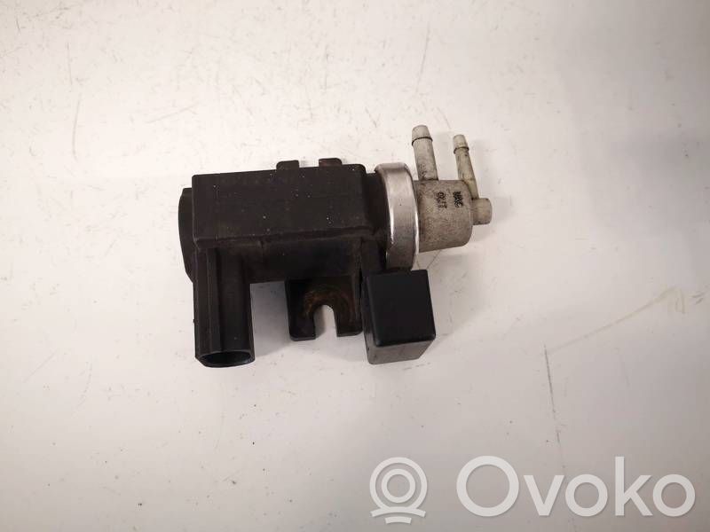 Audi A4 S4 B6 8E 8H Zawór podciśnienia / Elektrozawór turbiny 