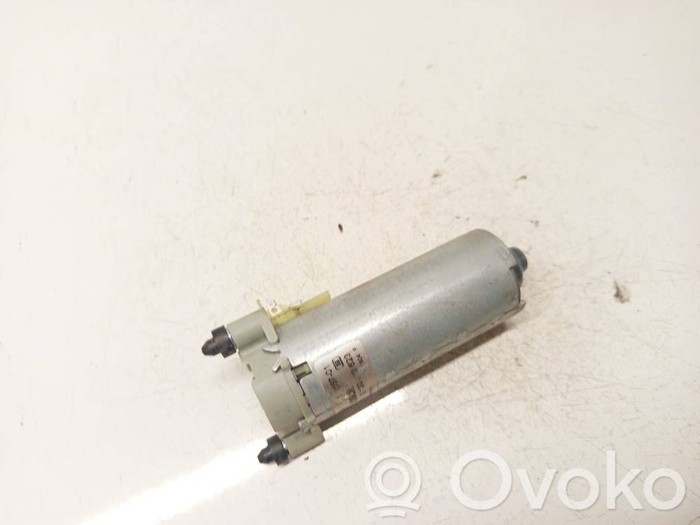 Mercedes-Benz CLS C219 Motorino di regolazione del sedile 