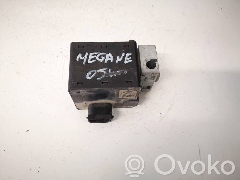 Ohjauspyörän lukitus   8200468515,8200468515,8200468515,E0160200