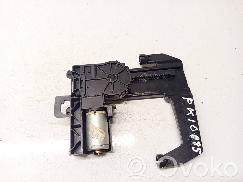Mercedes-Benz CLS C219 Motorino di regolazione del sedile 