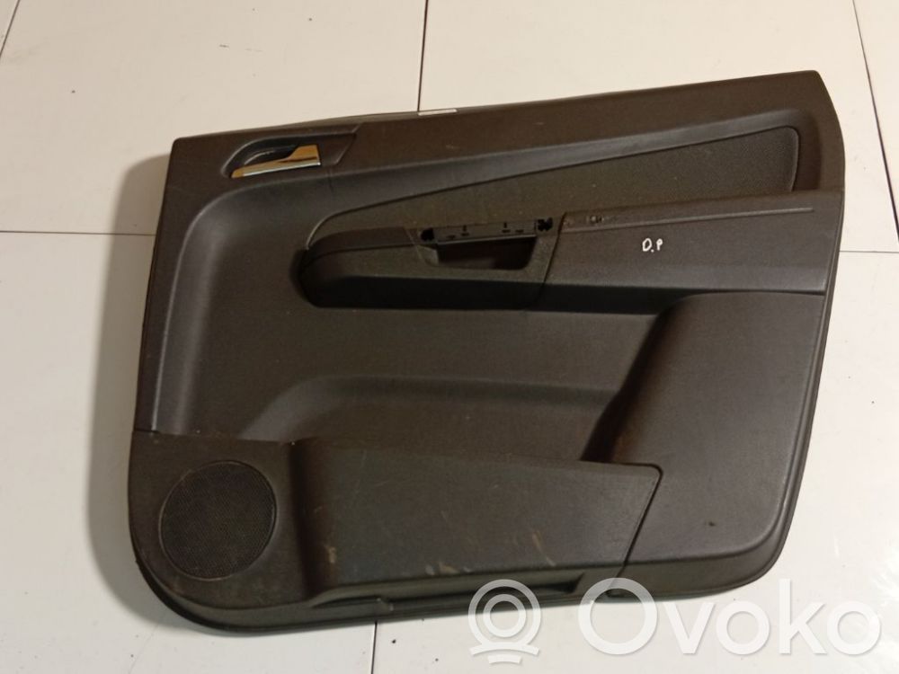 Opel Zafira B Etuoven verhoilu 