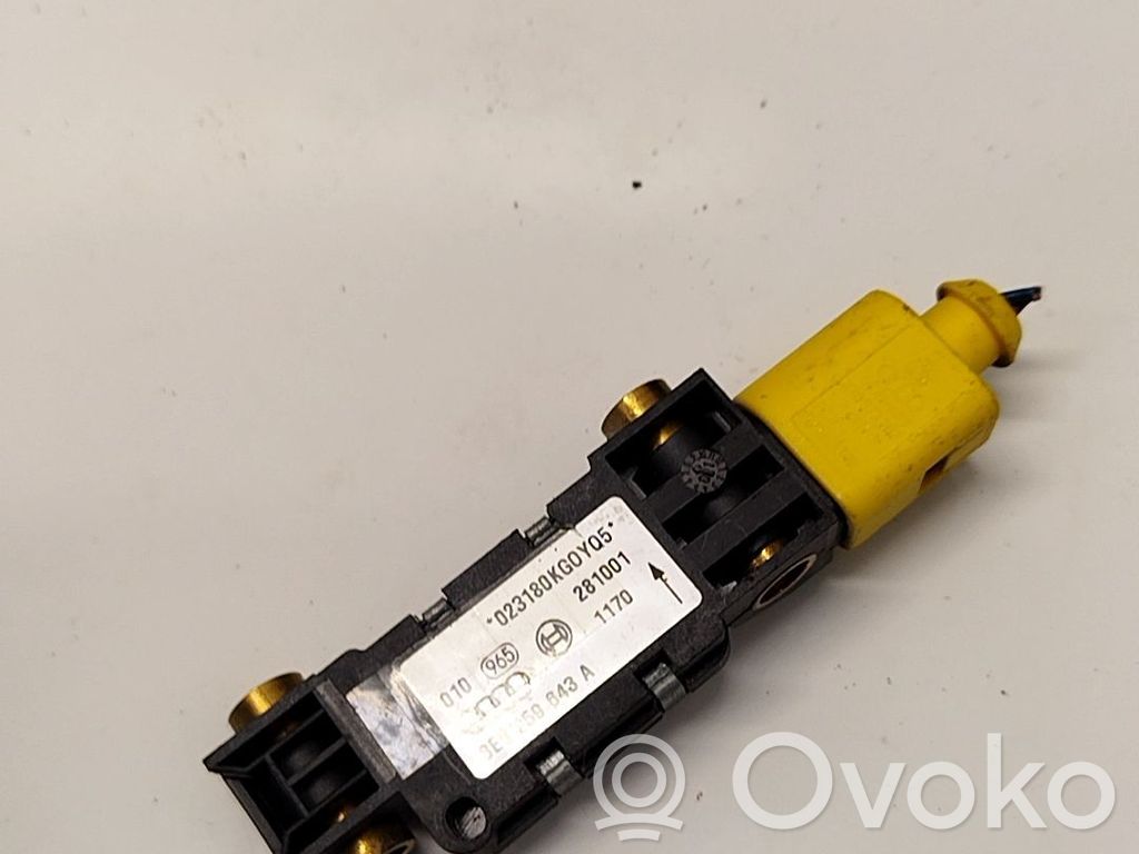 Audi A4 S4 B6 8E 8H Senzor impact/declanșare airbag
