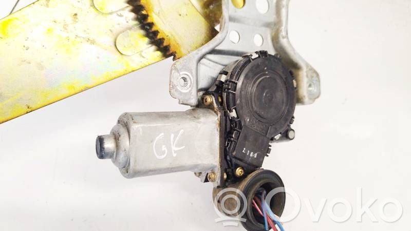 Toyota Corolla Verso E121 Asa reguladora de la puerta trasera