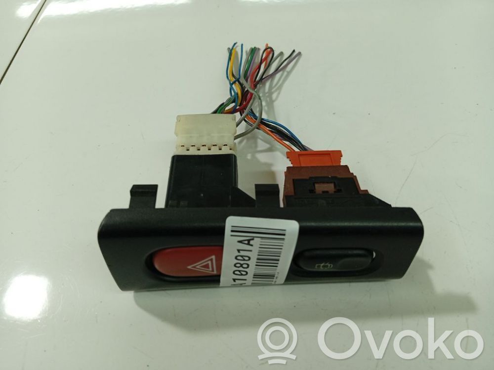 Hazard light switch