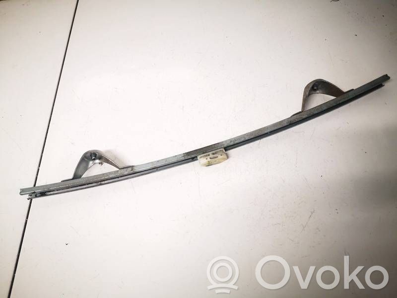 Opel Astra H Rivestimento modanatura del vetro della portiera anteriore