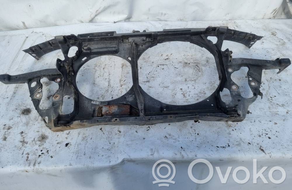 Audi A6 S6 C5 4B Pas przedni 