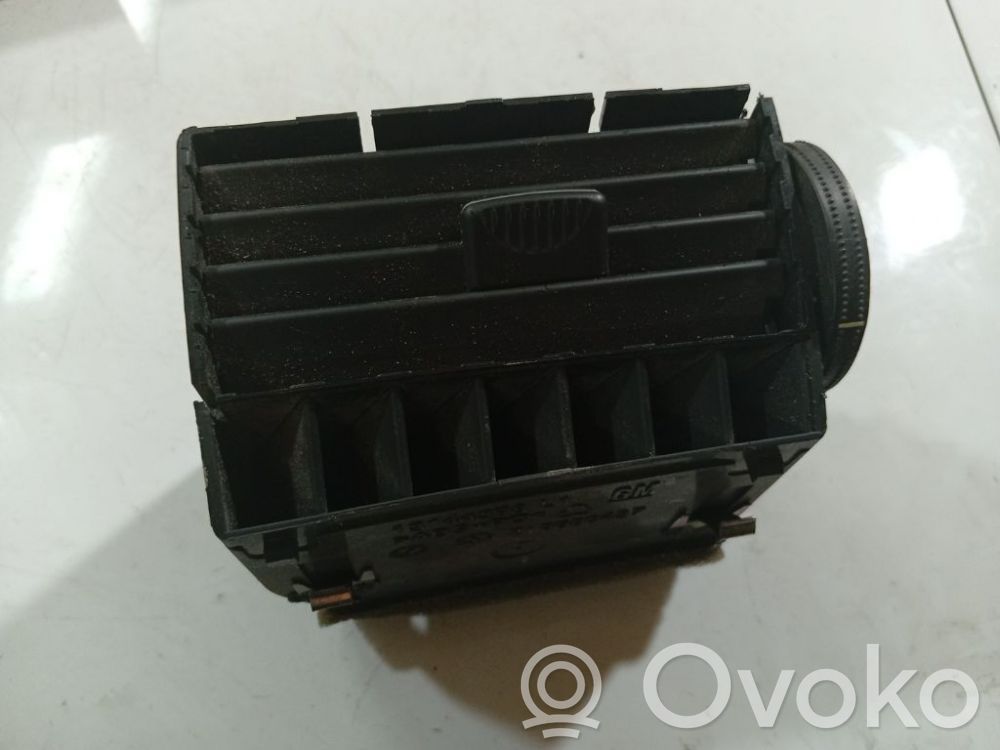 Opel Zafira B Grilă ventilație centrală 