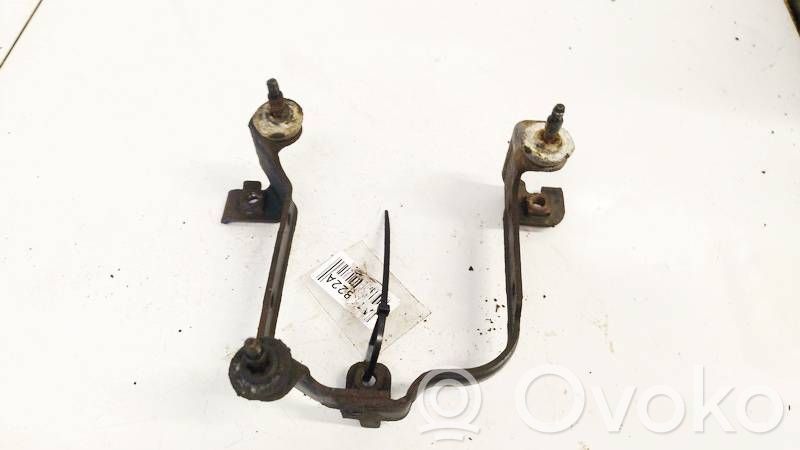 Ford Focus C-MAX Engine mounting bracket 