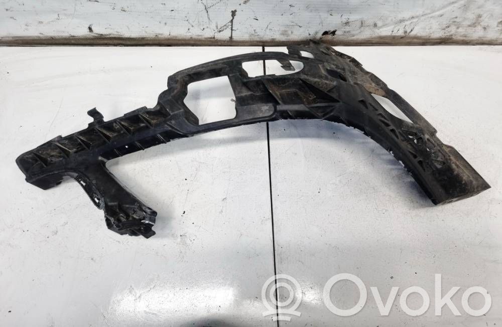 Mercedes-Benz C AMG W204 Suport montare bară față 