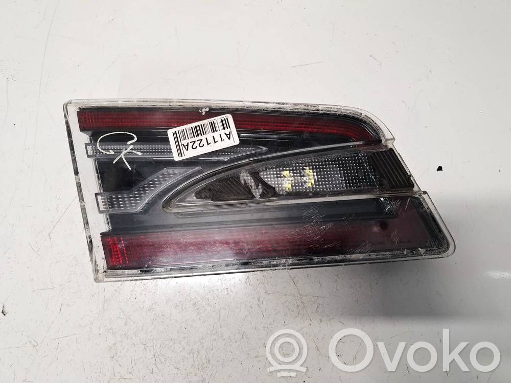 Tesla Model S Tailgate rear/tail lights 