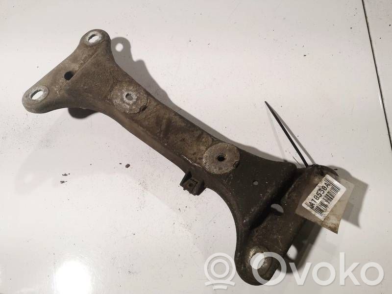 BMW 1 E81 E87 Engine mounting bracket 