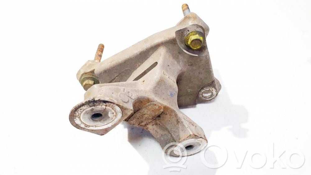 Engine mounting bracket   SWAB,SWAB,ZHF8