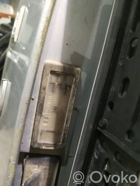 Éclairage de plaque d'immatriculation