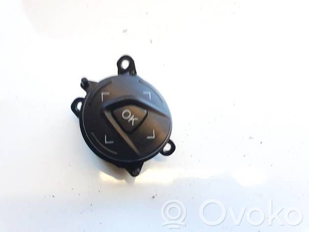 Ford C-MAX II Boutons / interrupteurs volant