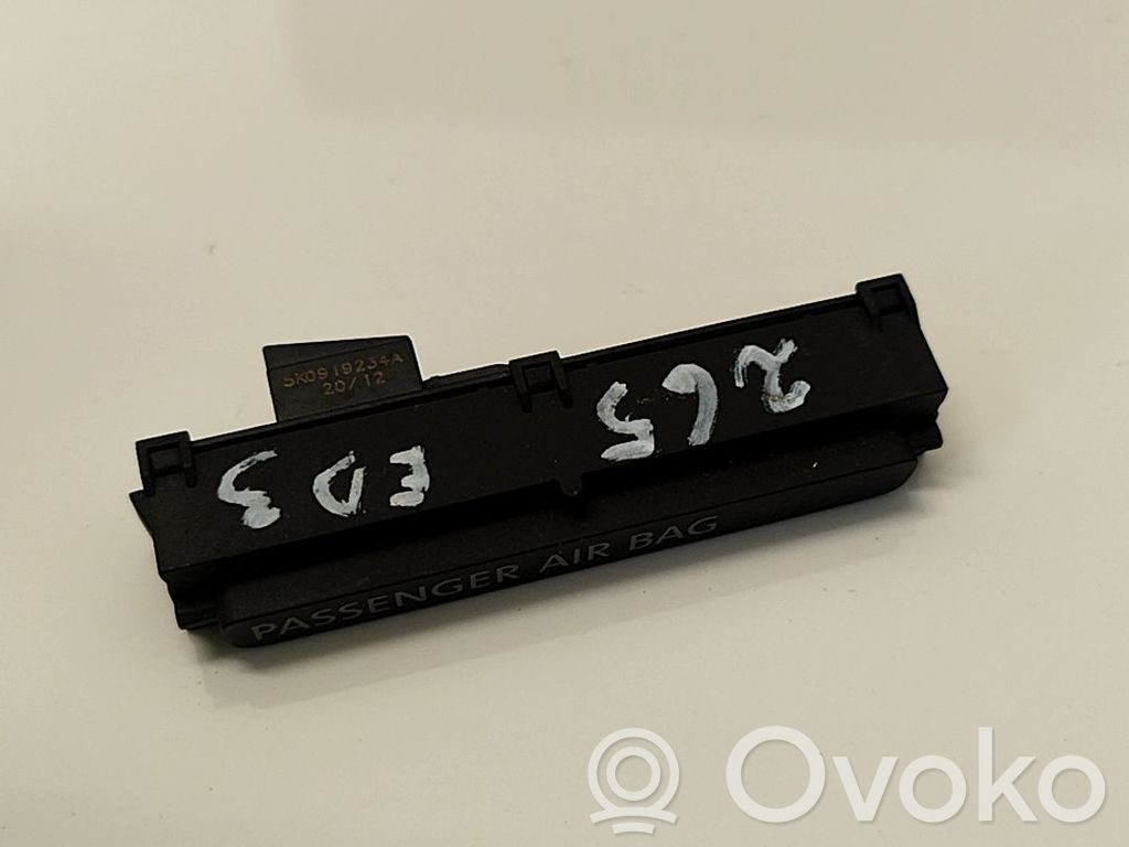 Volkswagen Jetta VI Comutator pornit/oprit airbag pasager