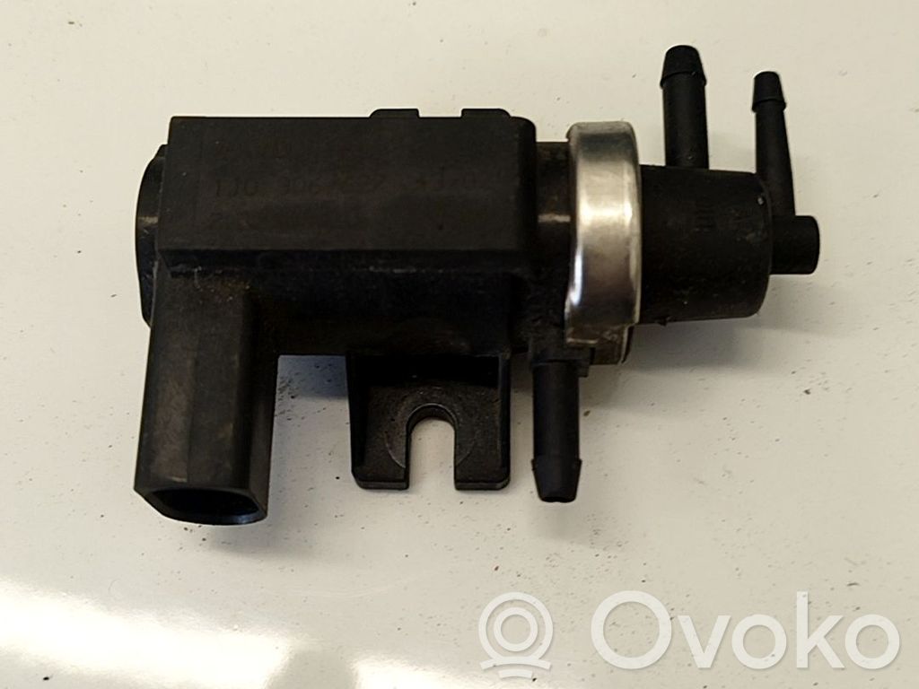 Volkswagen Touareg I Solenoid supapă turbosuflantă 