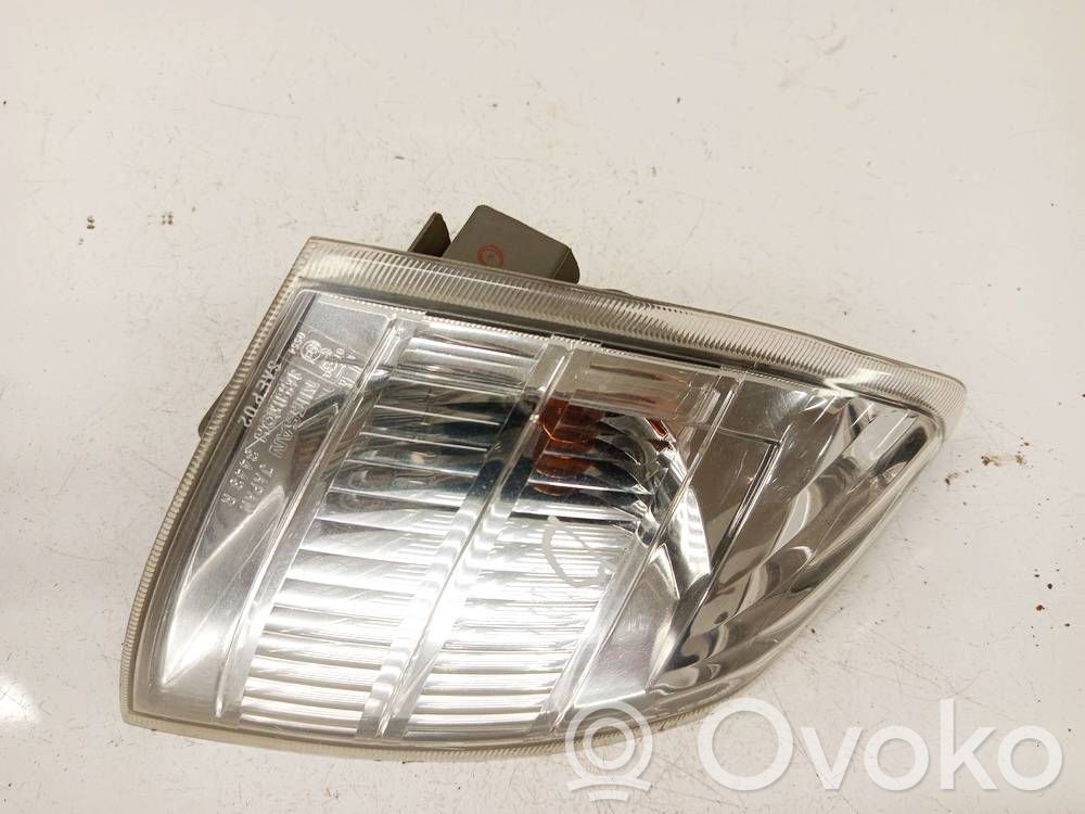 Front indicator light   12V21W,12V21W