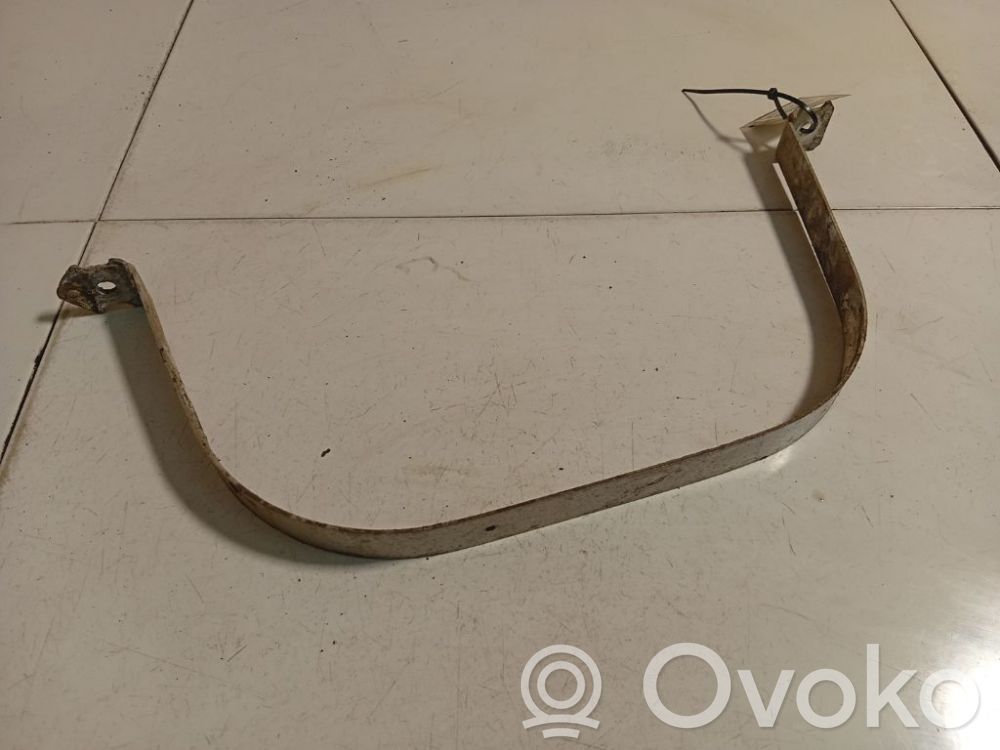 Volkswagen PASSAT B5 Sangle de réservoir de carburant