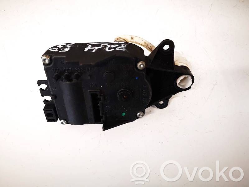 Volkswagen PASSAT B5.5 Motor/actuator clapetă aer 