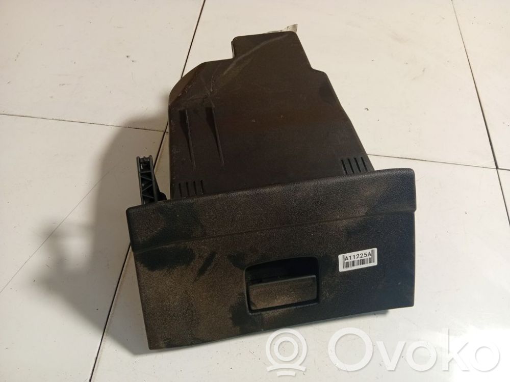 Ford Mondeo MK IV Cutie mănuși 