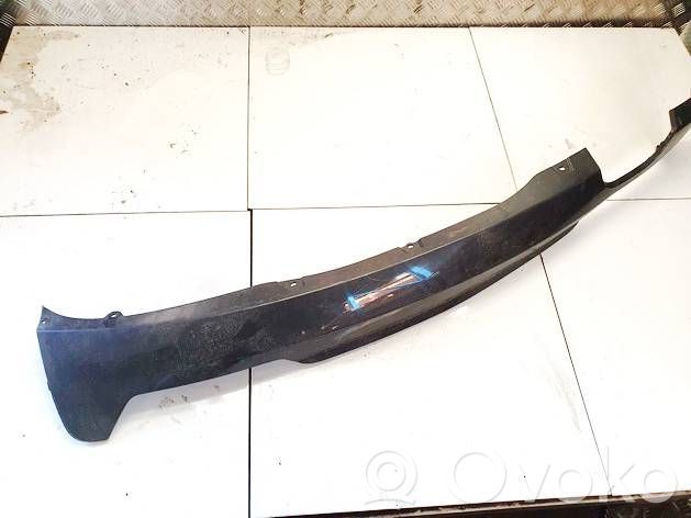 BMW 4 F32 F33 Borde del parachoques delantero