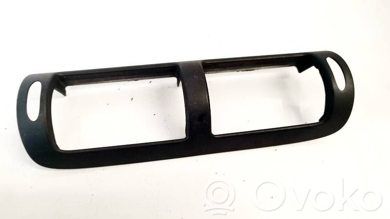 Mercedes-Benz C W203 Griglia di ventilazione centrale cruscotto 
