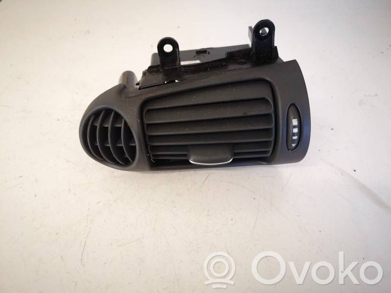 Mercedes-Benz C W203 Griglia di ventilazione centrale cruscotto
