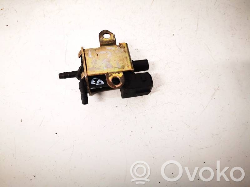 Audi A6 S6 C5 4B Solenoid supapă turbosuflantă 