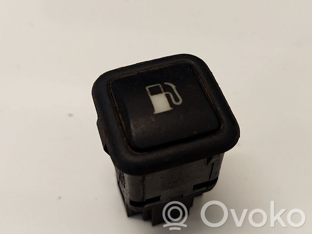 Volkswagen Golf IV Comutator deschidere clapetă rezervor 