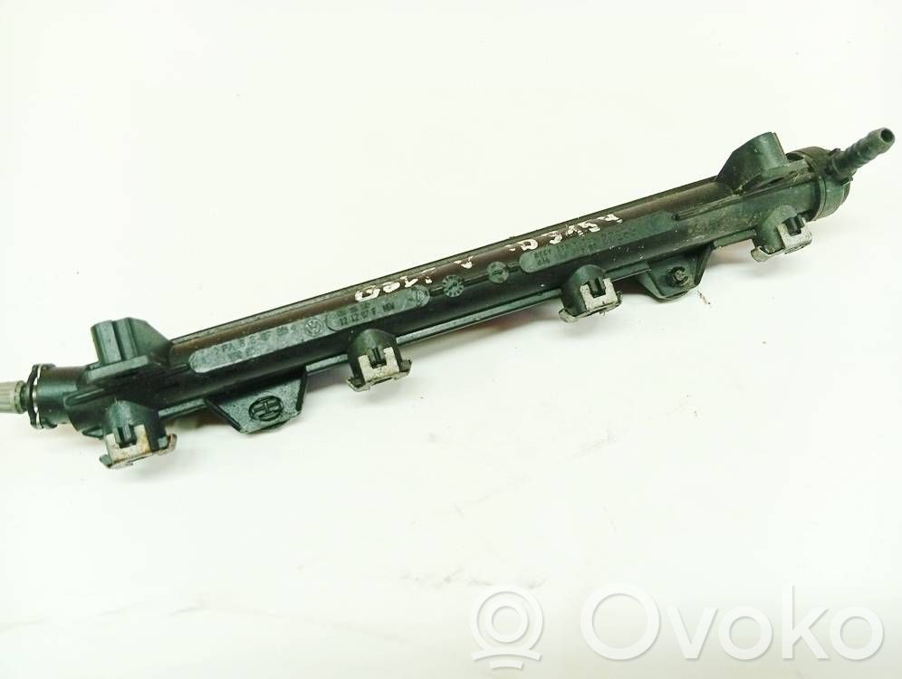Volkswagen Golf V Rampă alimentare injectoare 
